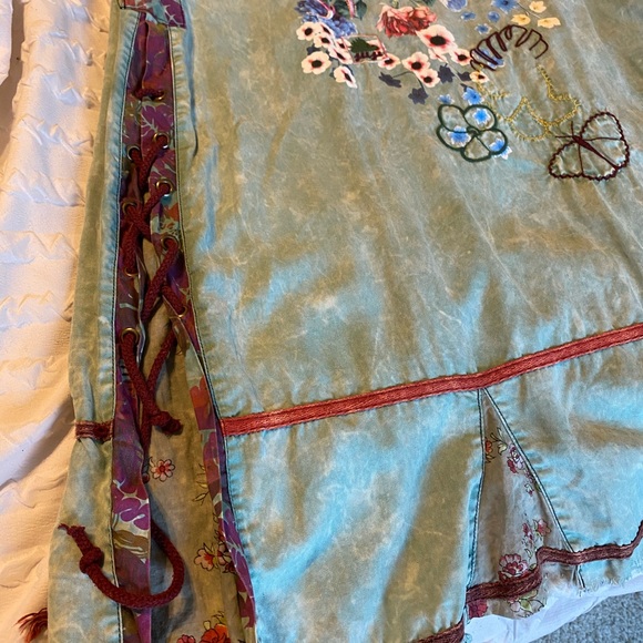 little small  then XL  used as size L - Picture 5 of 8